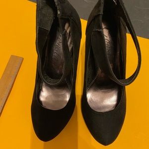 Constanza suede buckle up heels womens US 6.5